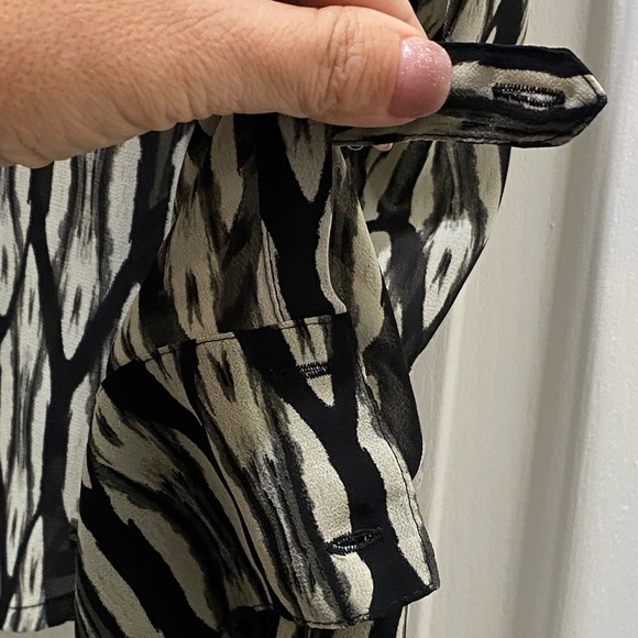 Guess London Sleeve Sheer Button Up Blouse with Roll Tab Sleeves, Large - Picture 11 of 13